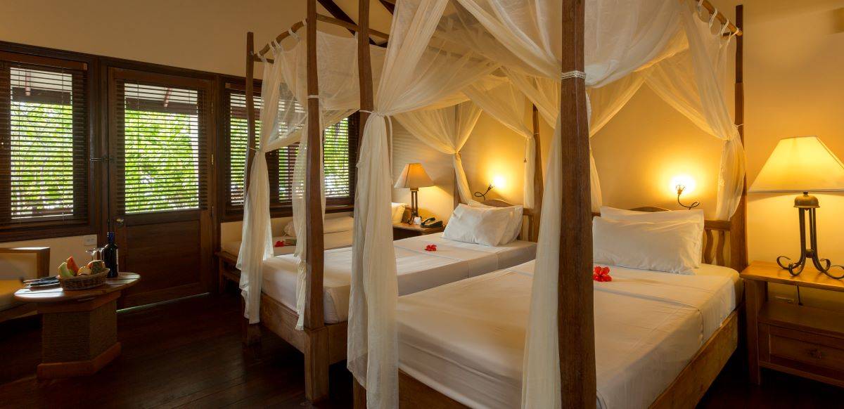 Filitheyo Island Resort, Superior Villa, Schlafbereich, Twin Himmelbetten