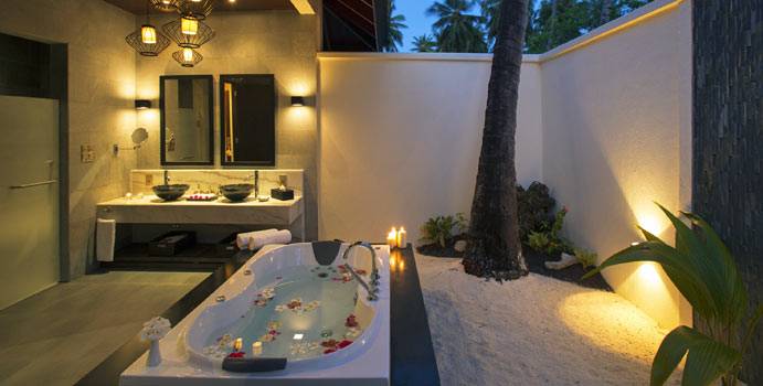 Bad, Sunset Family Villa, Atmosphere Kanifushi Maldives 