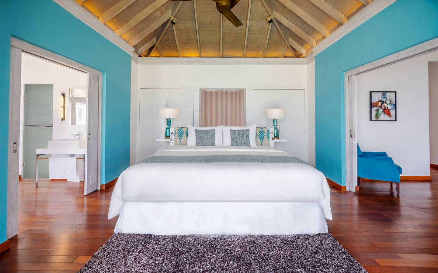 NH_Maldives_Kuda_Rah_Resort_Over_Water_Suite_with_Private_Pool_Bedroom