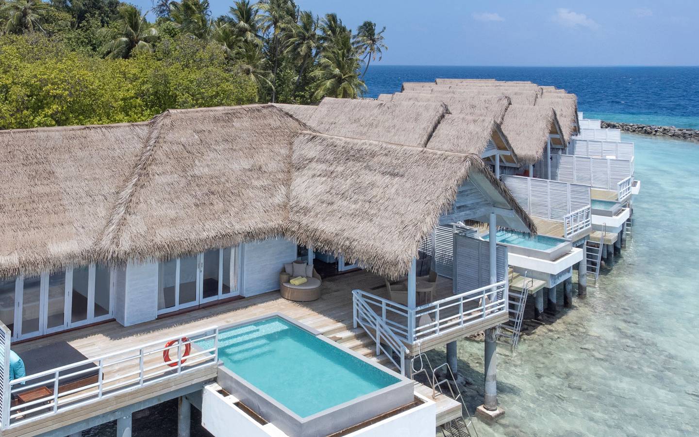 NH_Maldives_Kuda_Rah_Resort_Over_Water_Suite_with_Private_Pool_Exterior