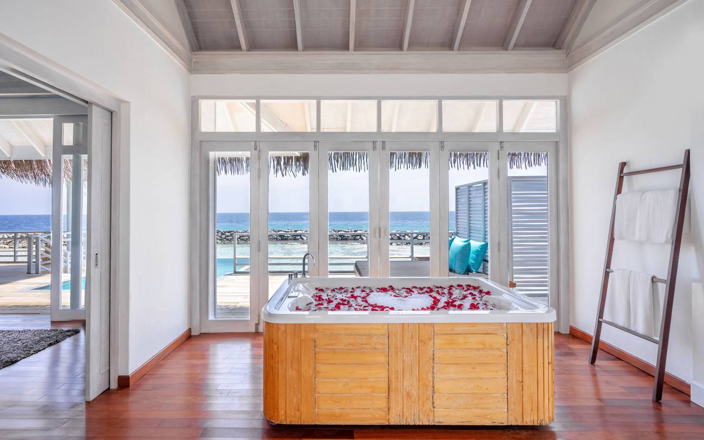 NH_Maldives_Kuda_Rah_Resort_Over_Water_Suite_with_Private_Pool_Jacuzzi_with_View