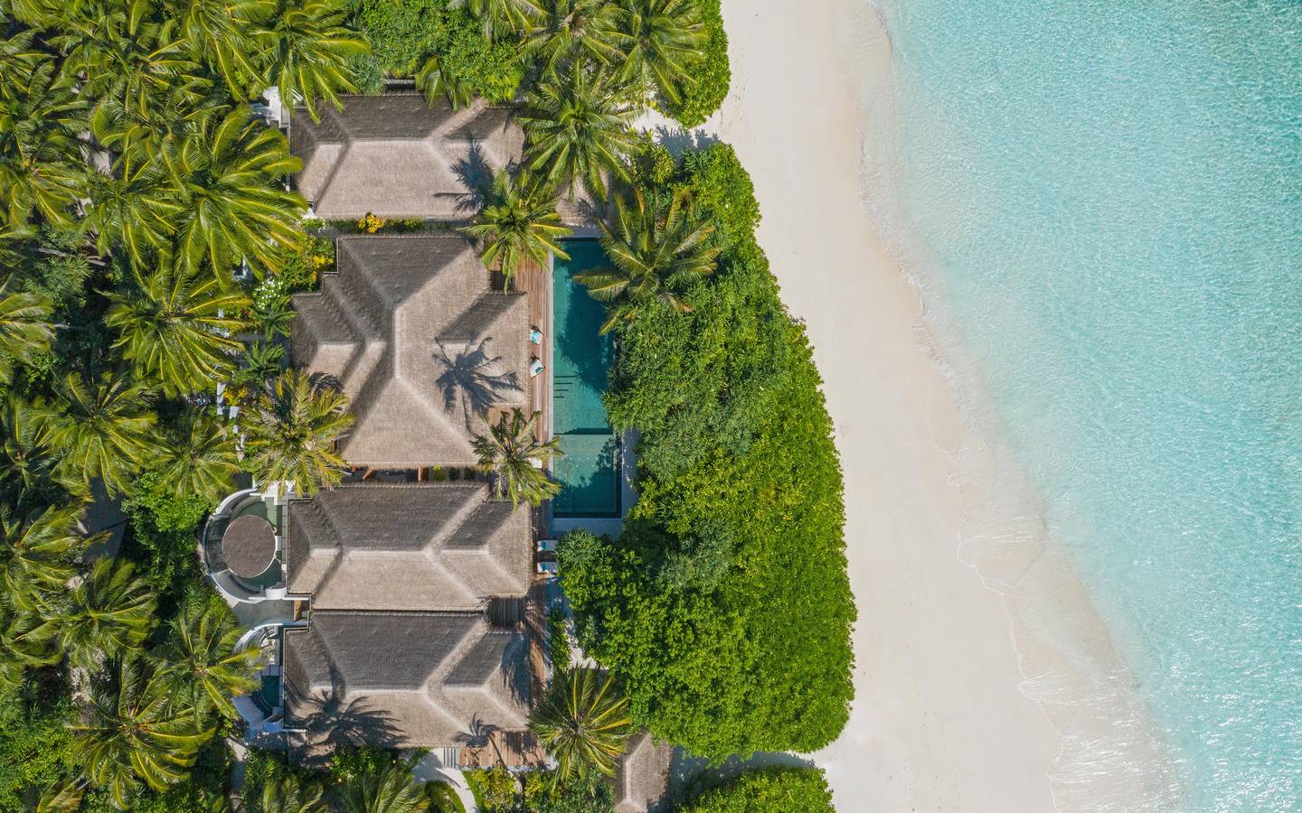 Anantara Kihavah - Exterior View Three Bedroom Beach Pool Residence