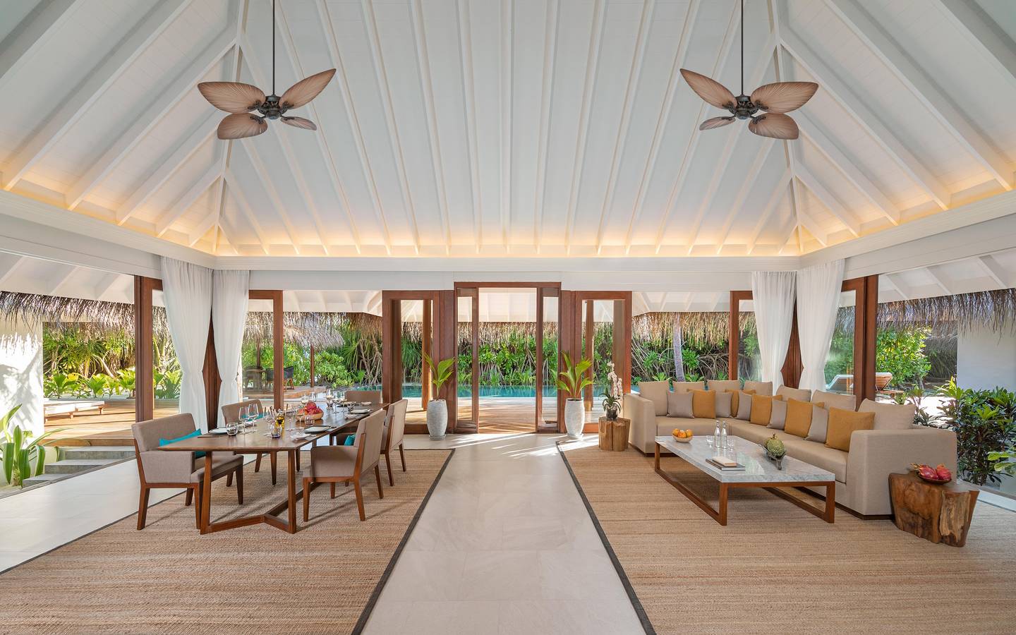 Anantara Kihavah - Exterior View Three Bedroom Beach Pool Residence Innenraum