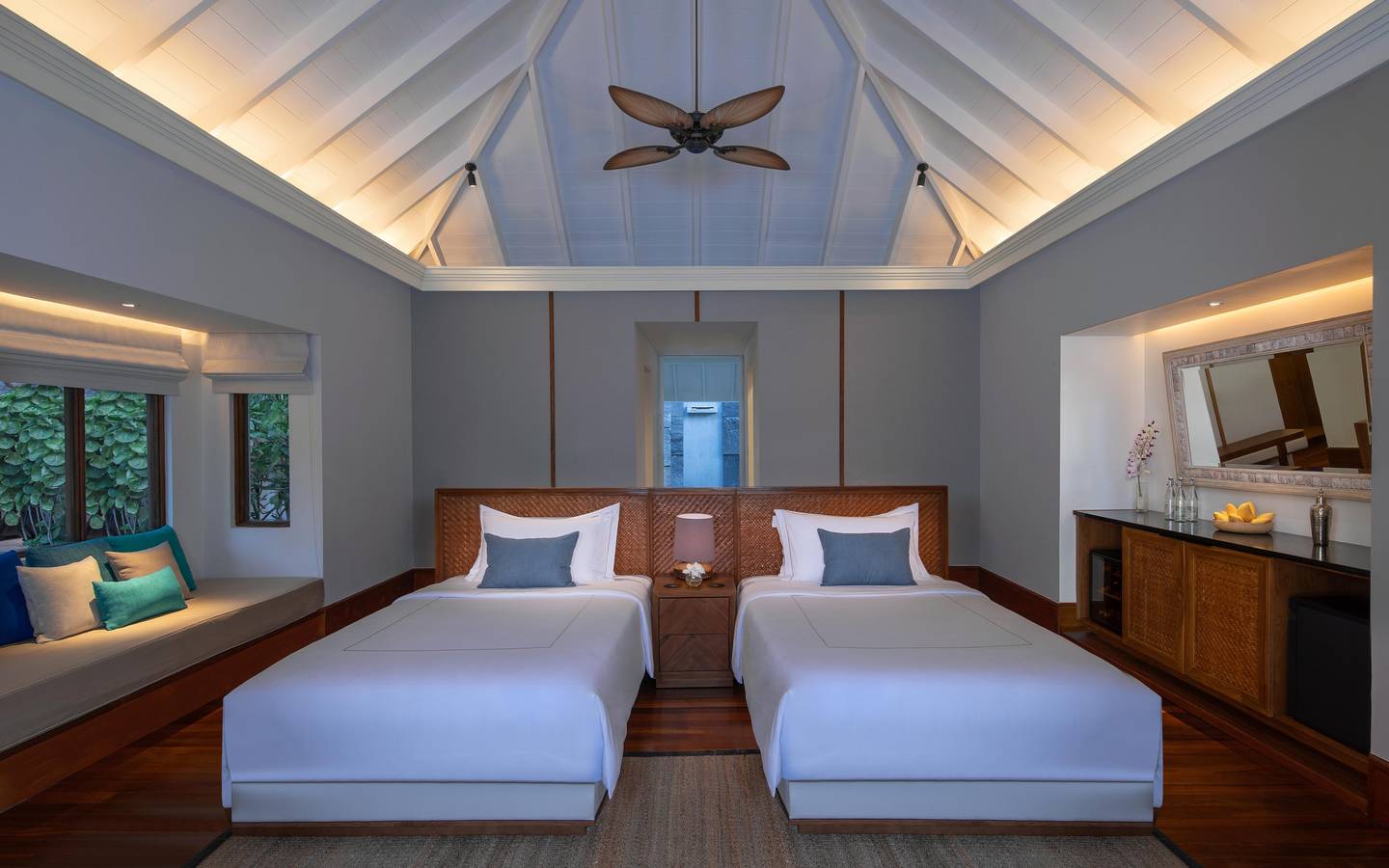 Anantara Kihavah - Guest Room Three Bedroom Beach Pool Residence Twin Bedroom
