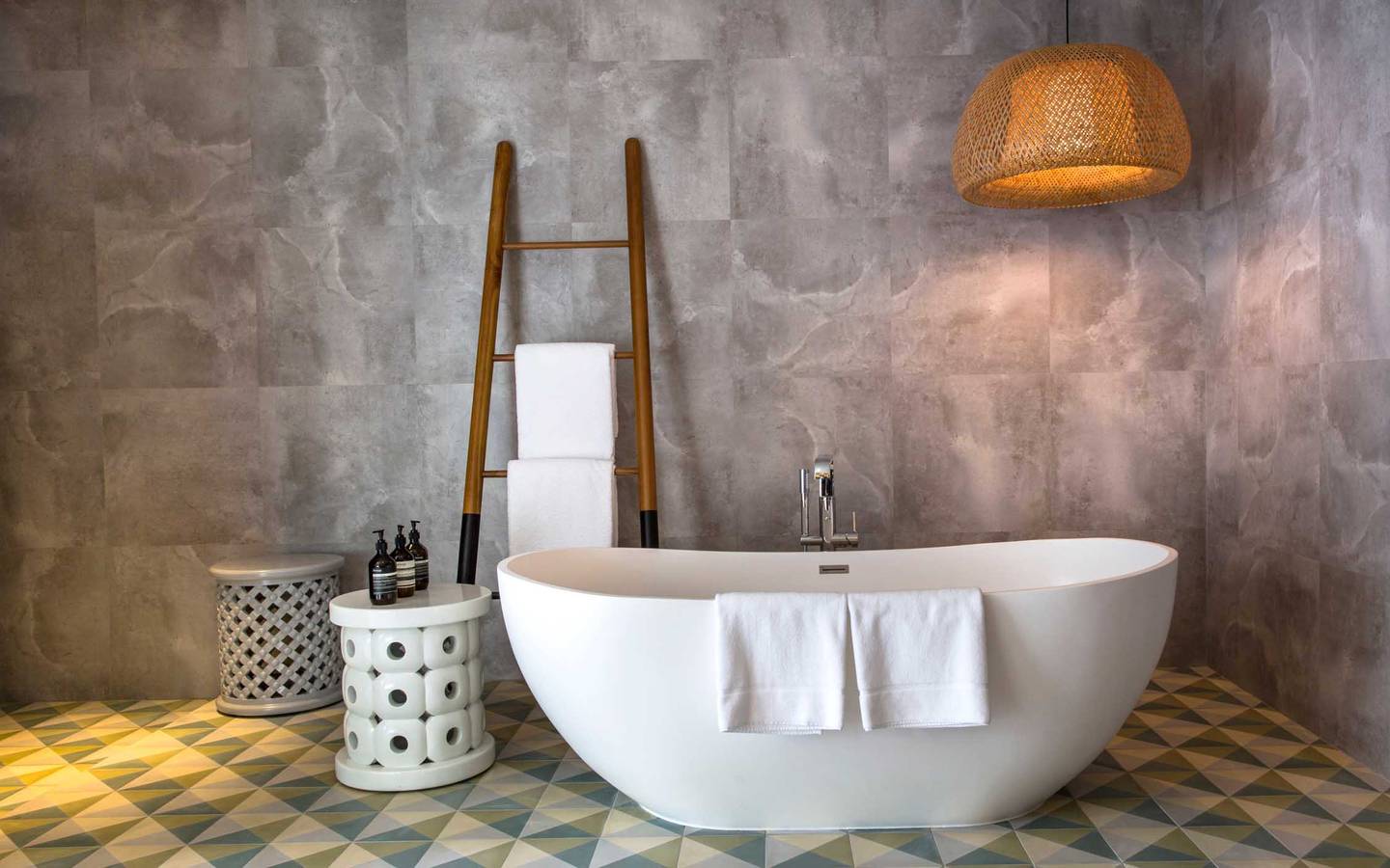 Beach_Villa_Amilla_Maldives_16