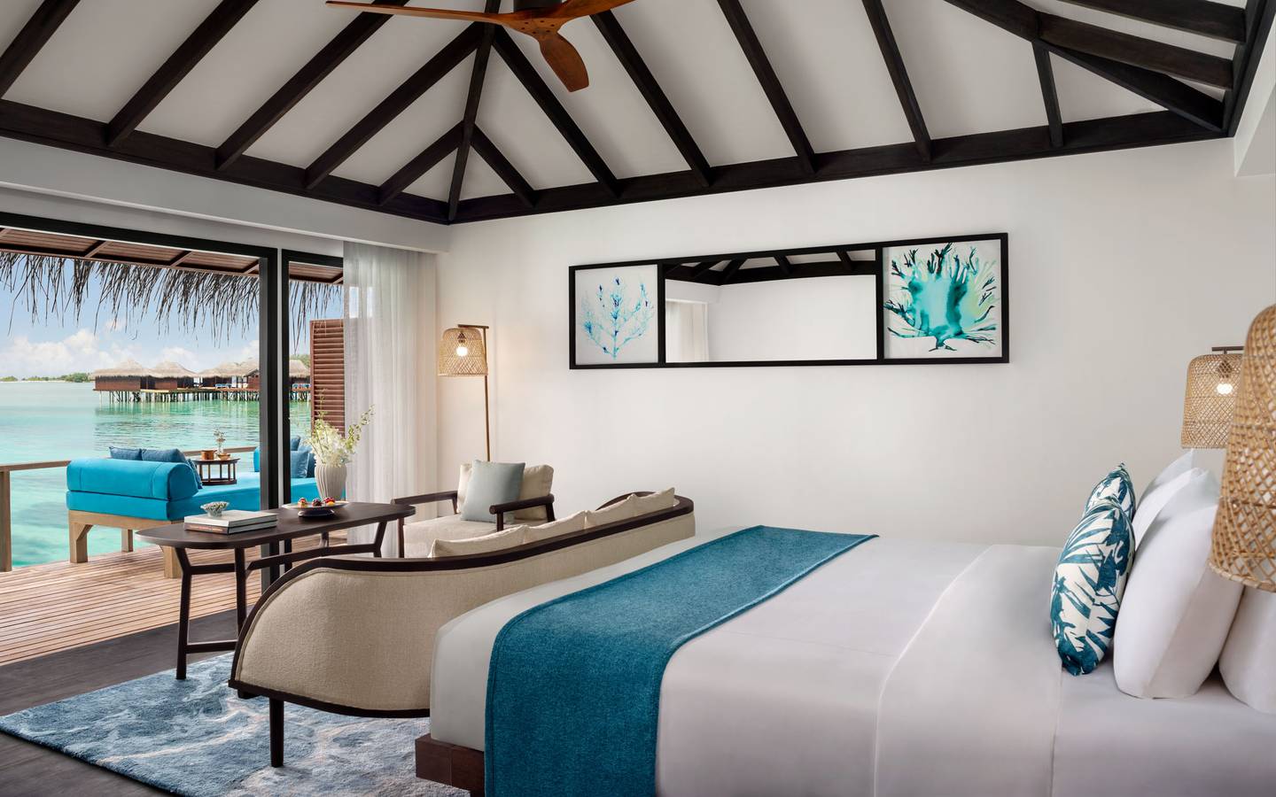 Anantara_Veli_Maldives_Over_Water_Villa_1