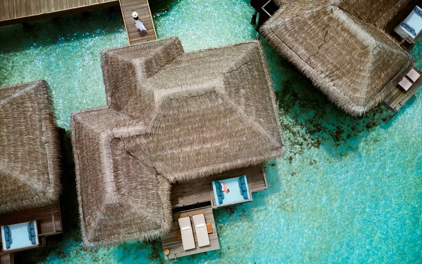 Anantara_Veli_Maldives_Superior_Over_Water_Villa_1