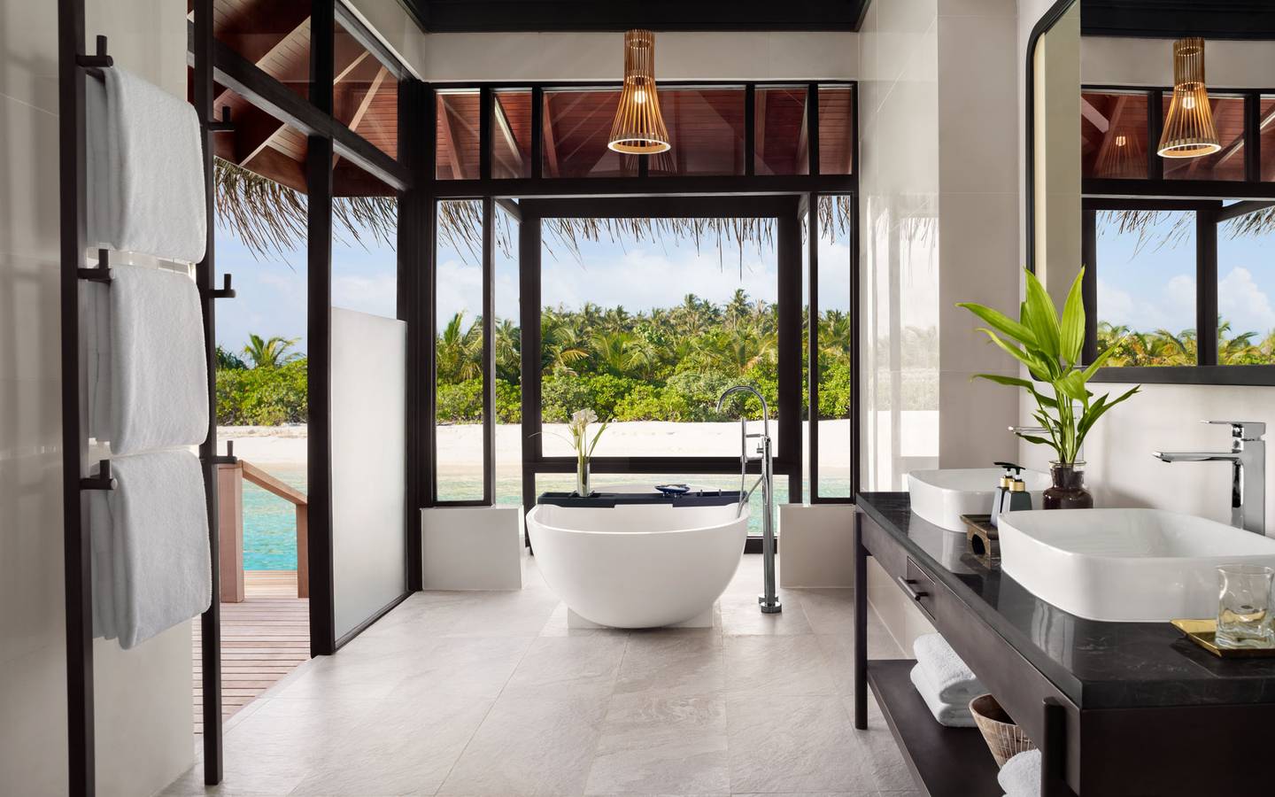 Anantara_Veli_Maldives_Deluxe_Over_Water_Villa_5
