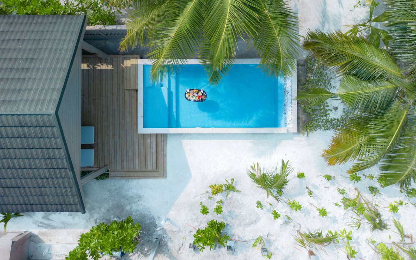 Meeru_Island_Beach_Pool_Villa_03