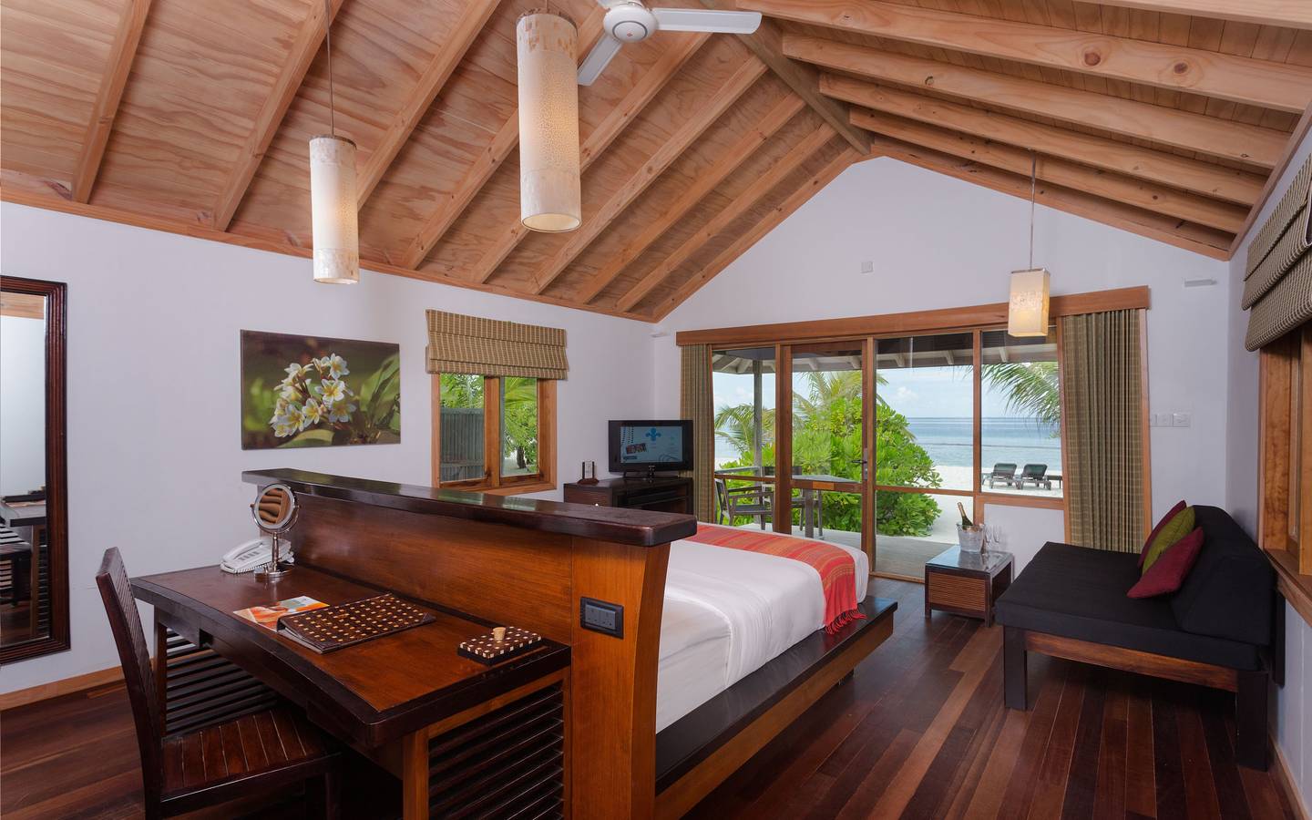 Kuredu_Resort_Strandvilla_1