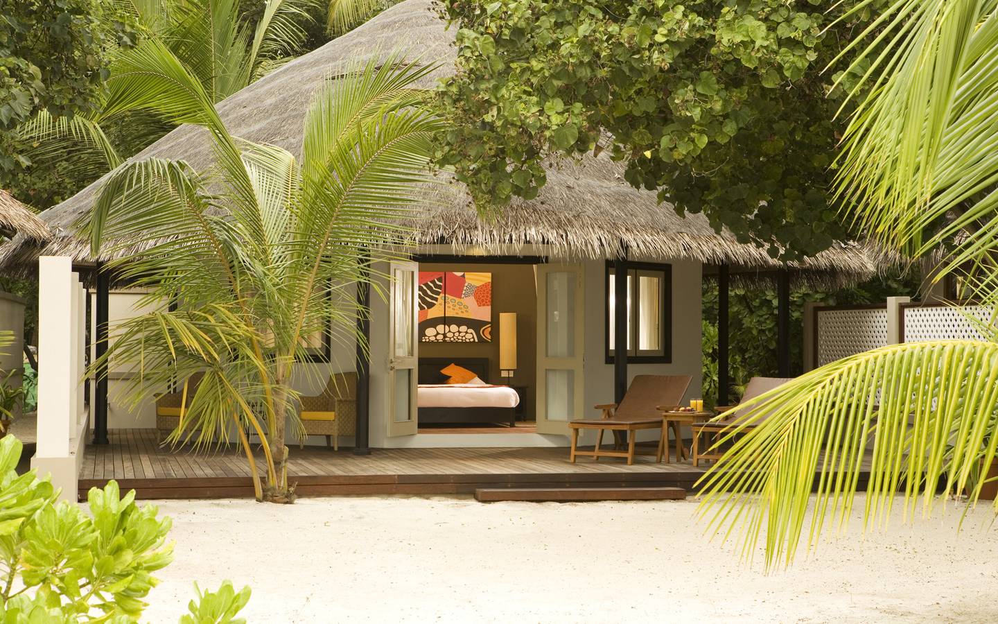 Angsana-Velavaru-Beachfront Villa-2