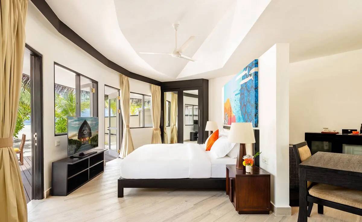 Velavaru Two-Bedroom Pool Villa3