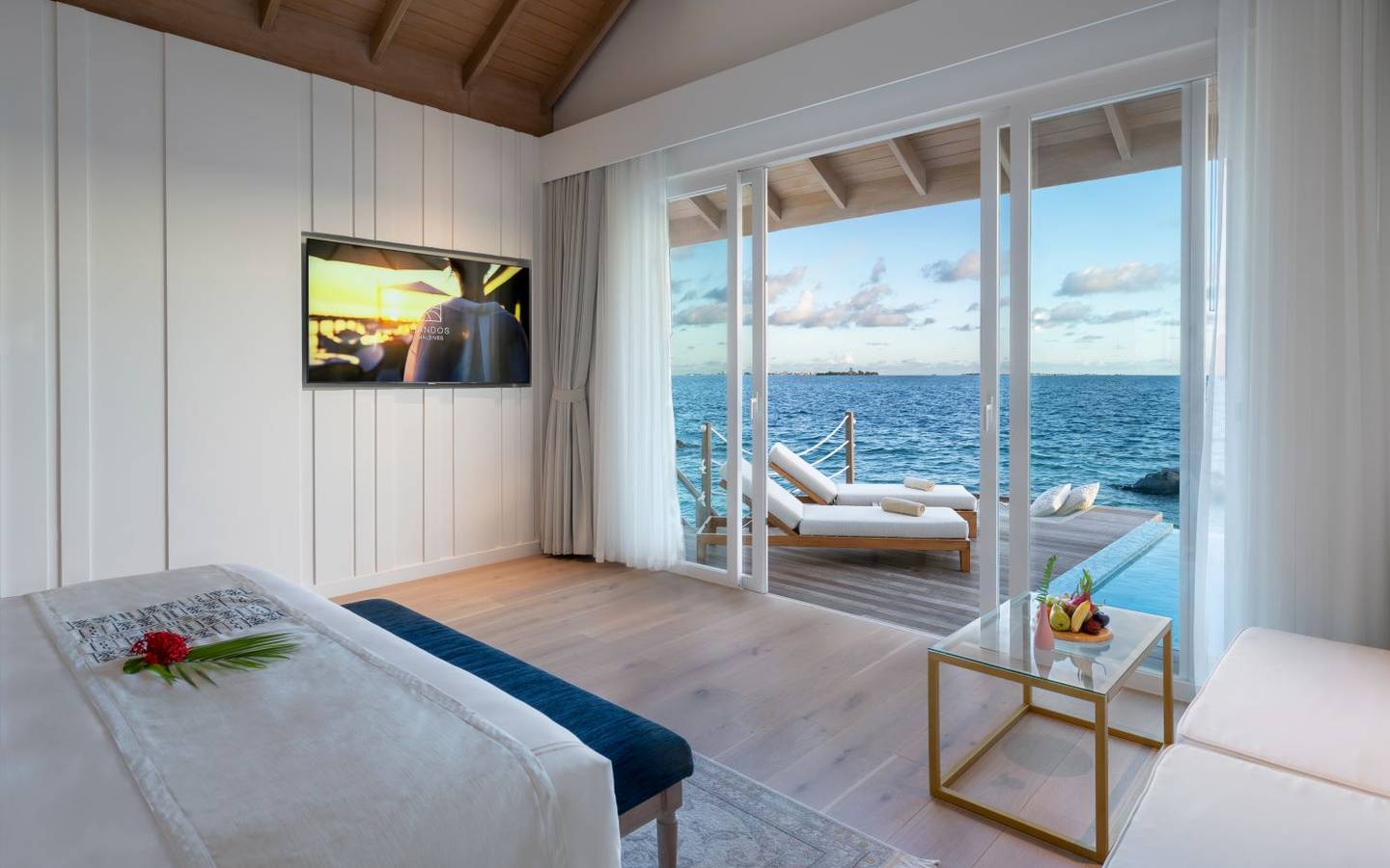 Sunset Water Villa with Pool