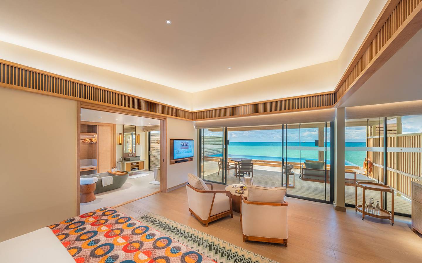 Kuda_Villingili_Sunset_Water_Villa_with_Private_Pool_6