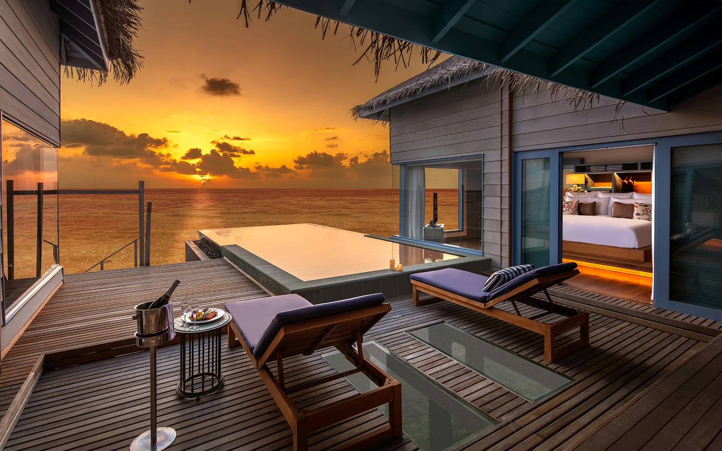 Halcyon_Private-Island_Maldives_Sunset_Overwater_Retreat_2