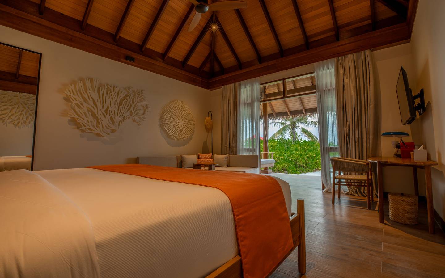 Barceló_Whale_Lagoon_Maldives_Sunrise_Beach_Villa_Sleeping_2