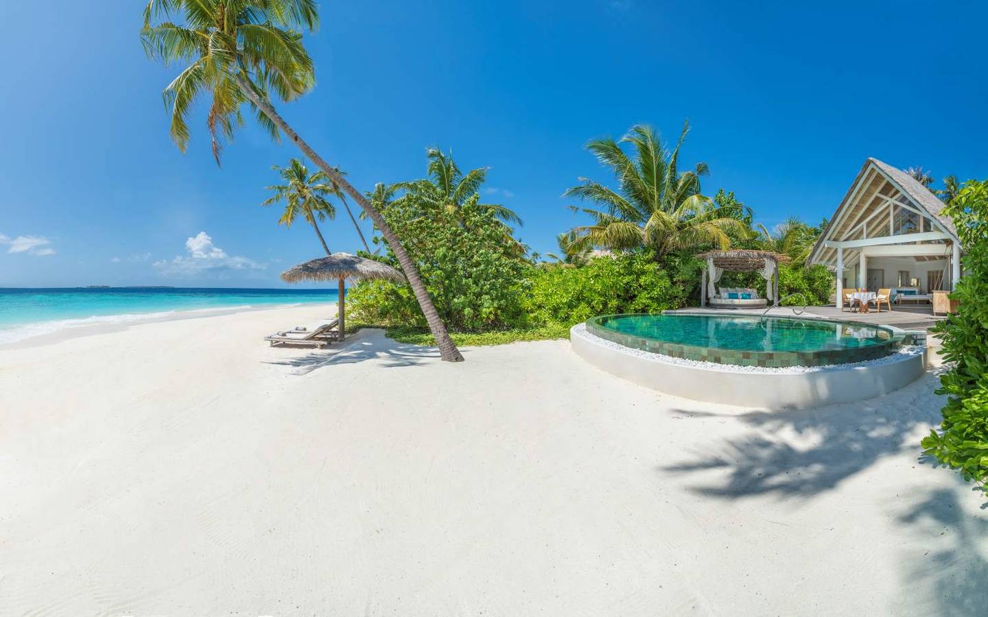 Pool & Strand, Beach Pool Villas, Milaidhoo Island