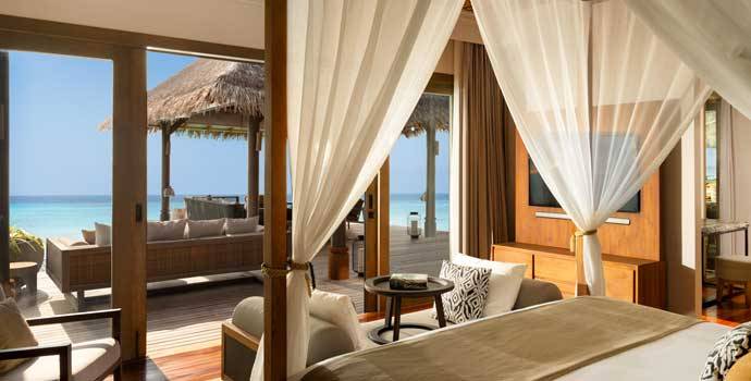 Masterbedroom, The Vakkaru Over Water Residence, Vakkaru Maldives