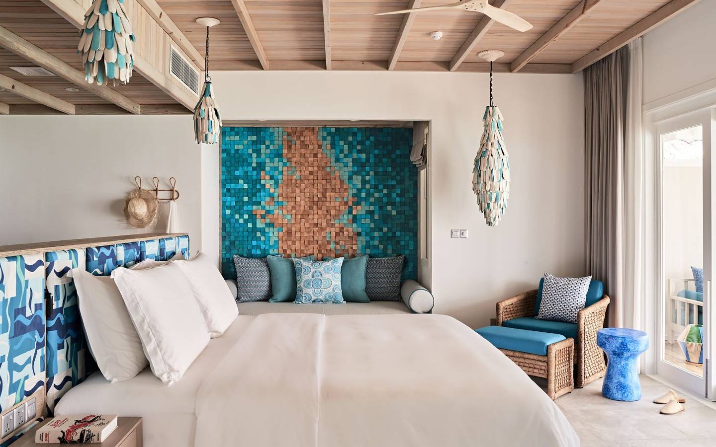 Seaside Finolhu, Baa Atoll, Maldives, Lagoon Villa, Schlafzimmer