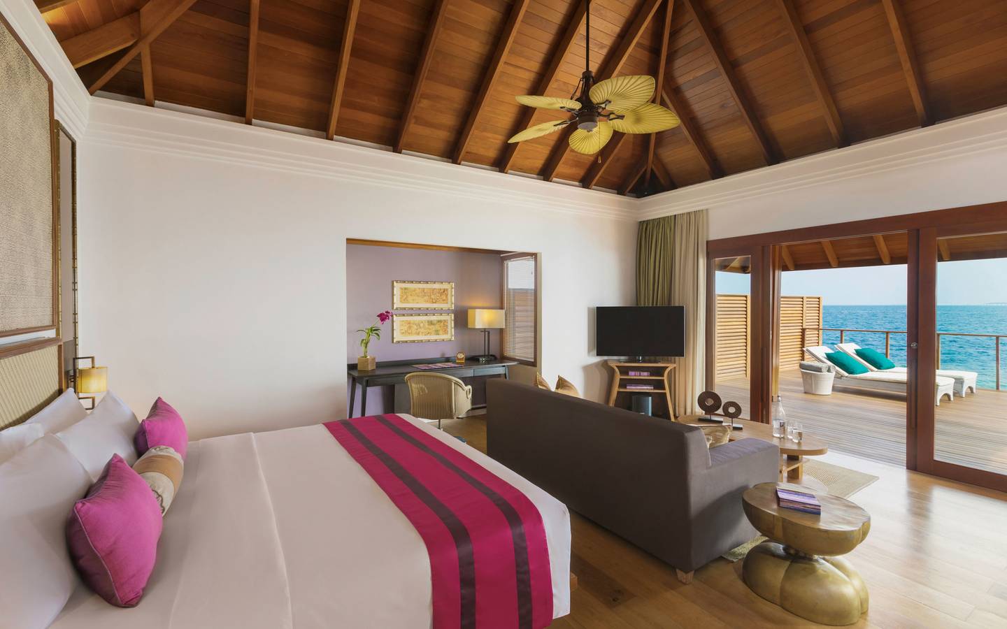 dusit-thani-maldives-accommodation-water-villa-with-pool-bedroom-area