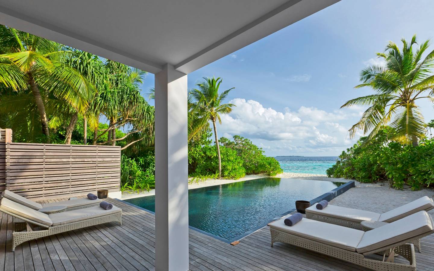 dusit-thani-maldives-accommodation-two-bedroom-beach-residence-pool-deck