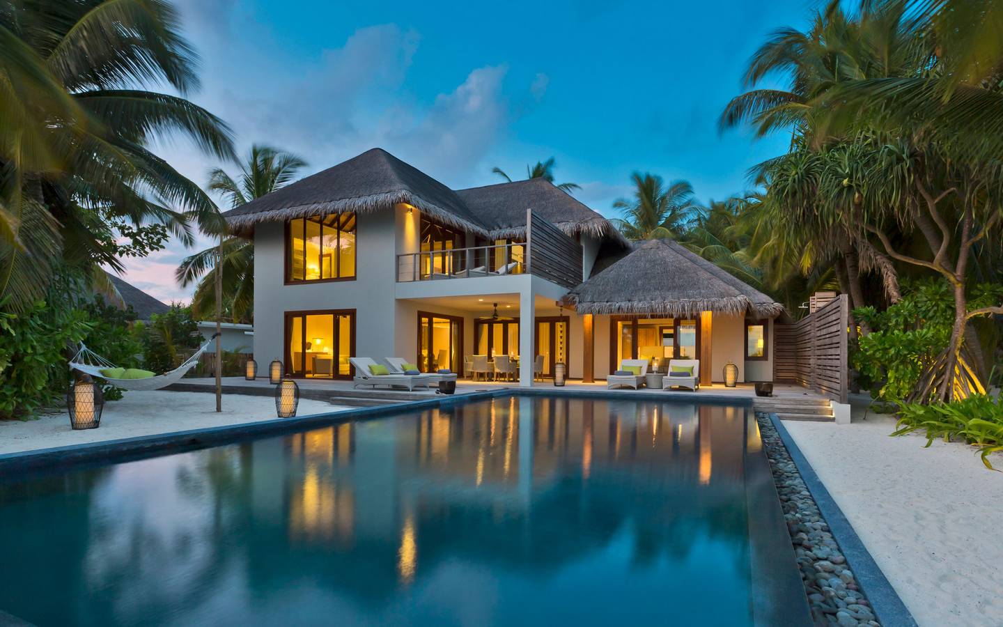dusit-thani-maldives-accommodation-two-bedroom-residence-nighttime