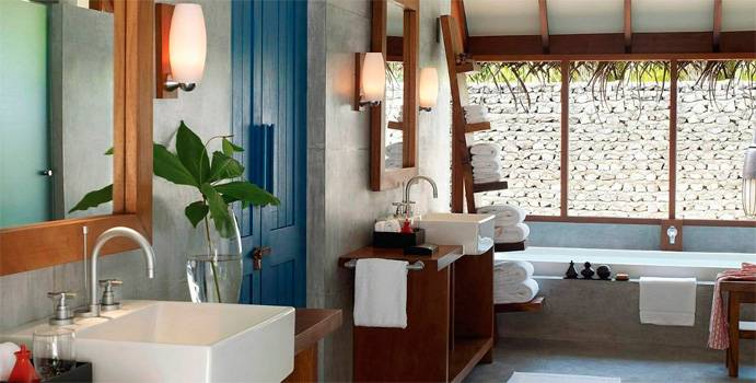 Badezimmer, Beach Villa mit Pool, Four Seasons Resort Maldives