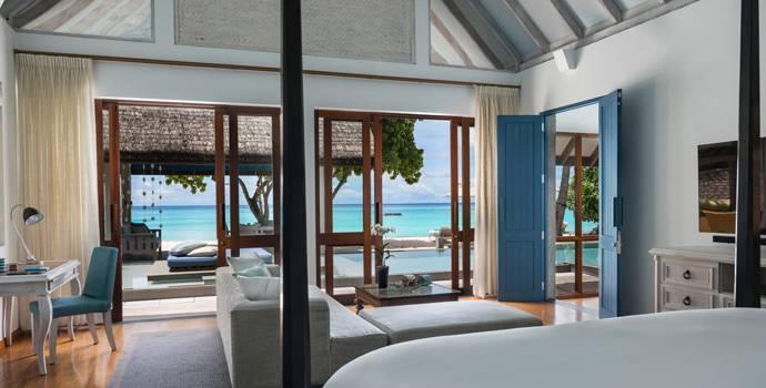 Two-Bedroom Family Beach Bungalow mit Pool, Four Seasons Resort Maldives
