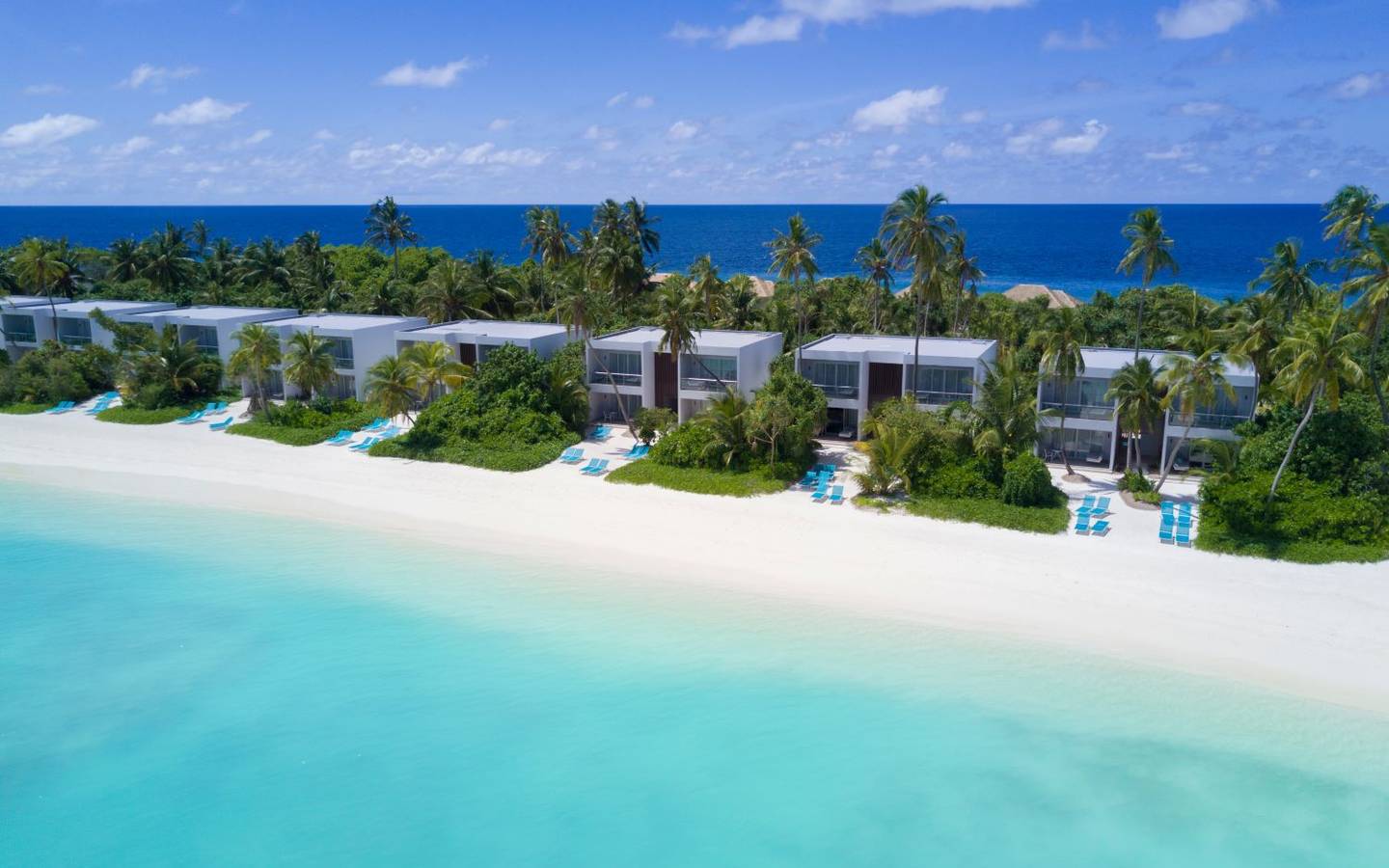 Kandima, Sky Stuido, Bungalows