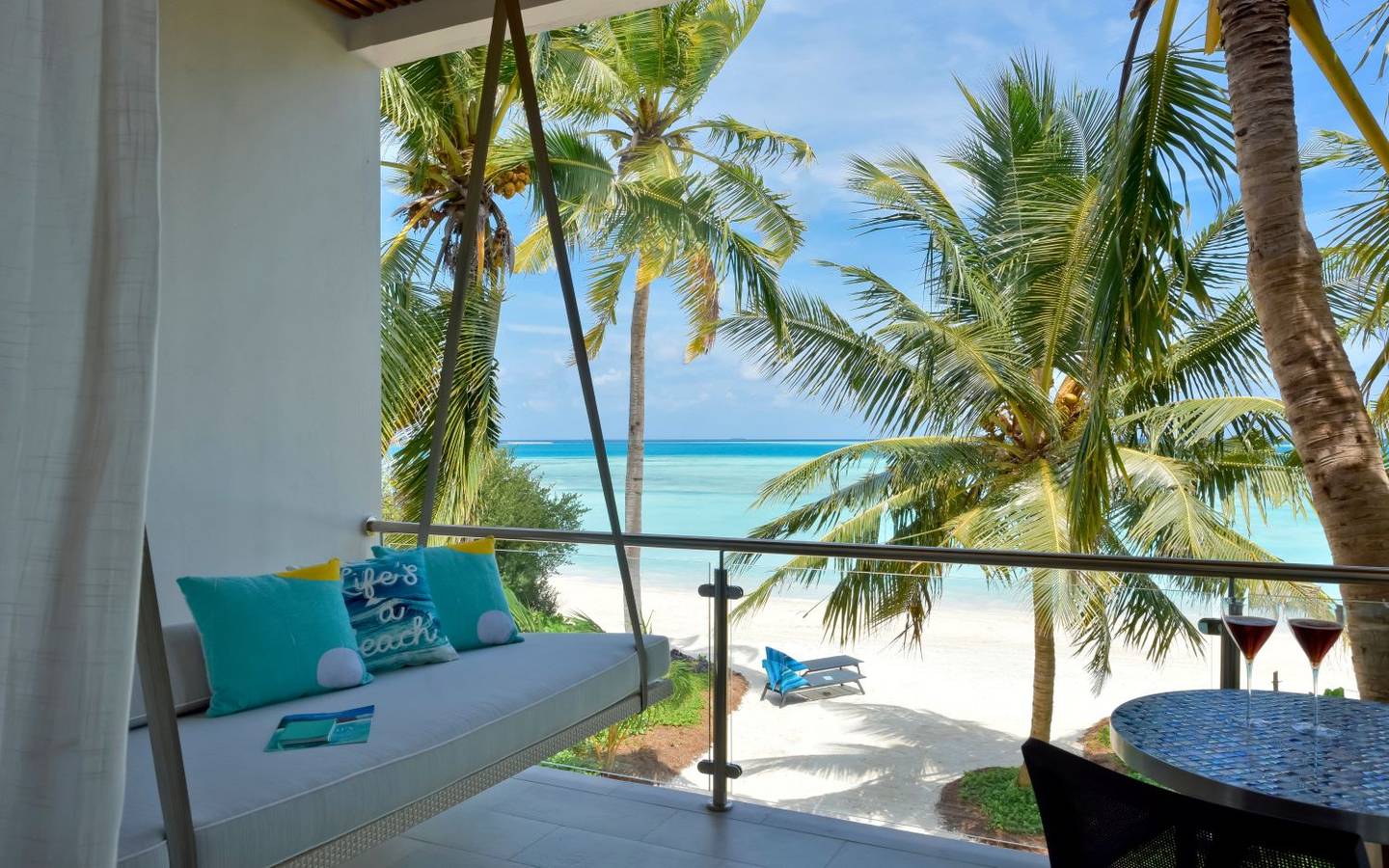 Kandima, Sky Stuido, Balkon