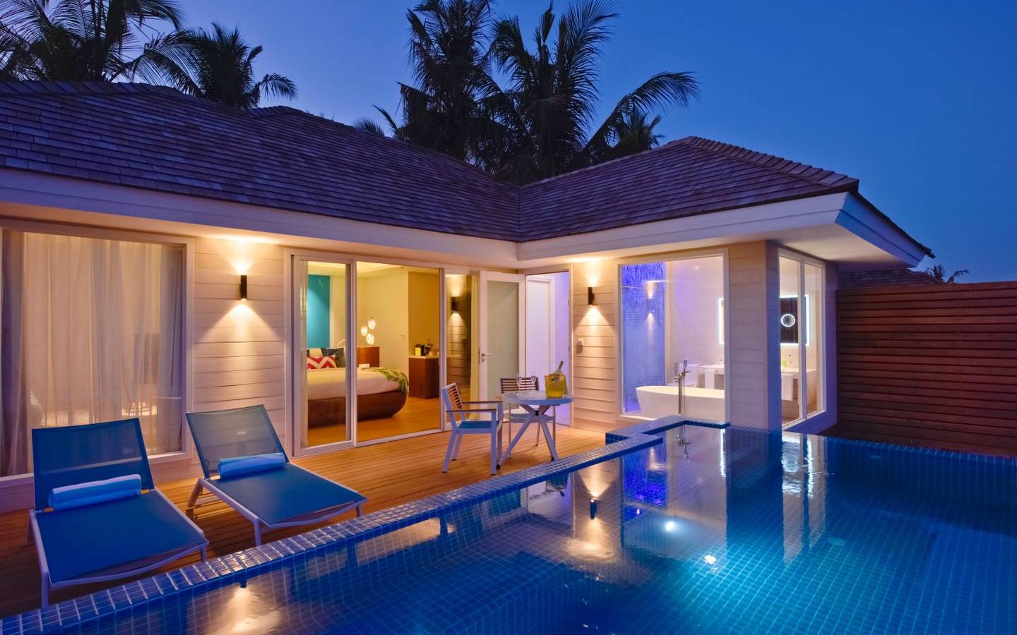 Kandima, Ocean Pool Villa, Nacht