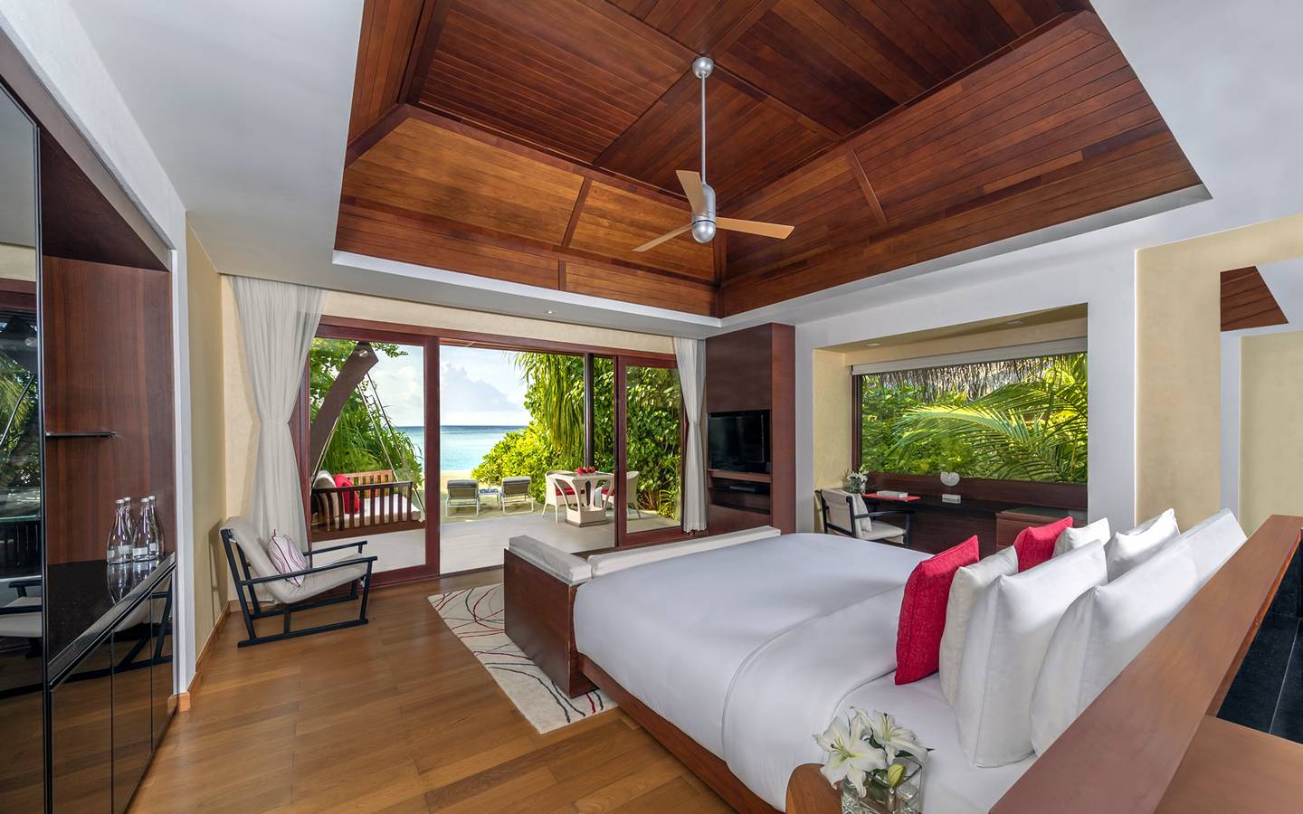 Niyama-Private-Islands-Beach-Villa-4