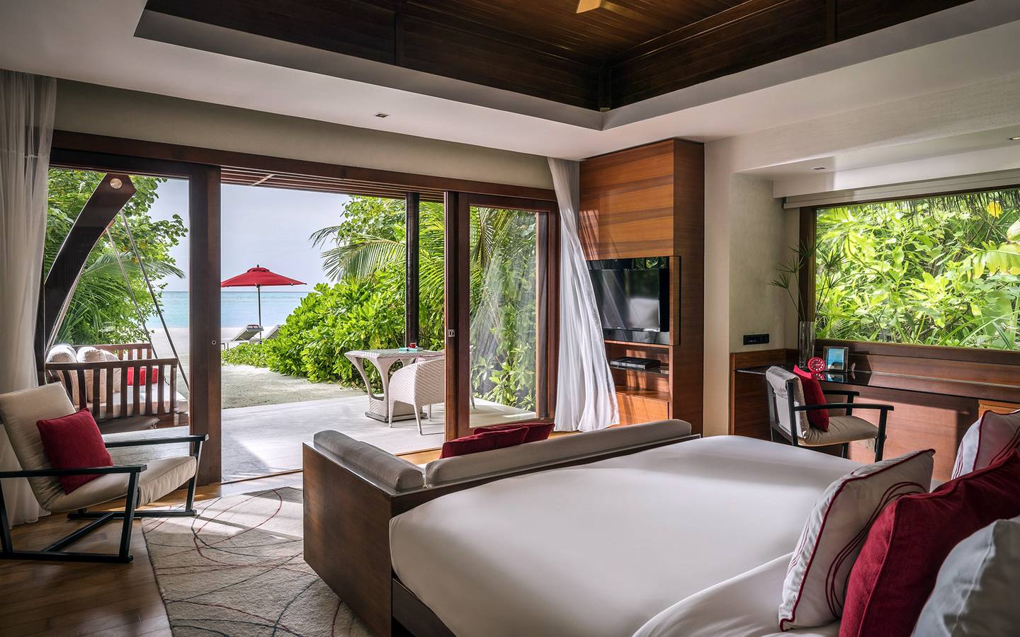 Niyama-Private-Islands-Beach-Villa-5