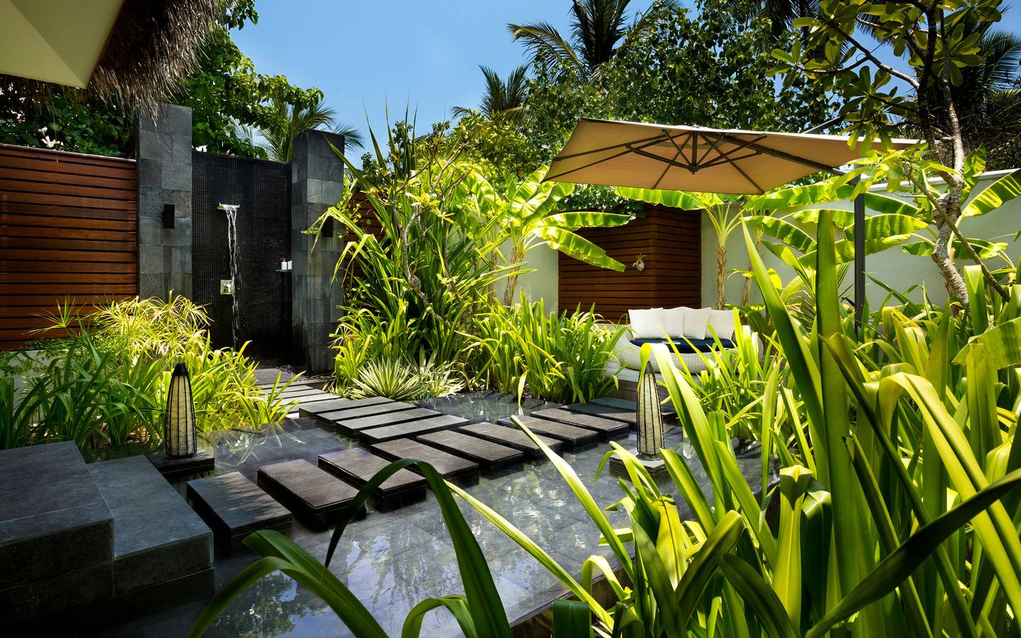 Niyama_Private_Islands_Maldives_One_Bedroom_Beach_Pool_Pavilion_Outdoor_Shower