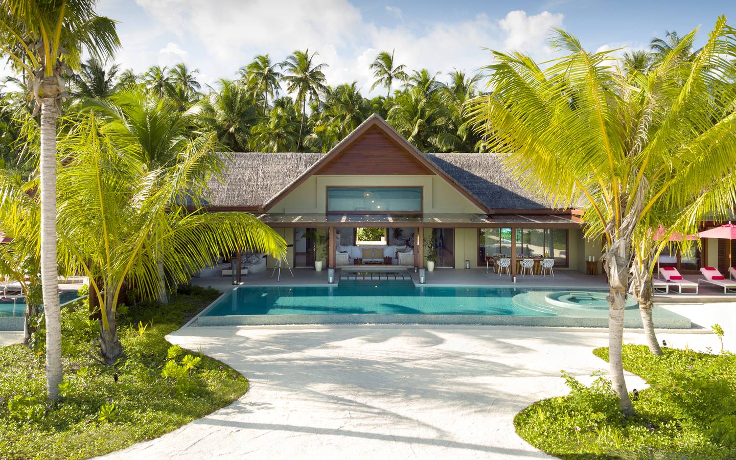 Three-Bedroom-Beach_Villa_Niyama_Maldives 1