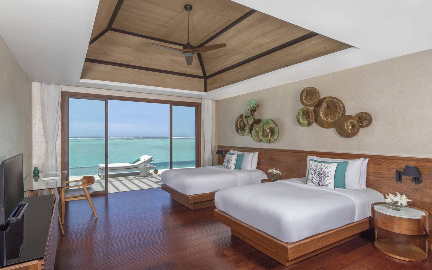 The_Crescent_Niyama Private Islands Maldives 2