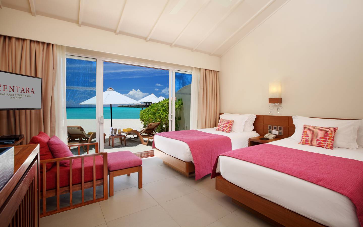 Centara Ras Fushi Resort & Spa_Lagoon View Beach Villa