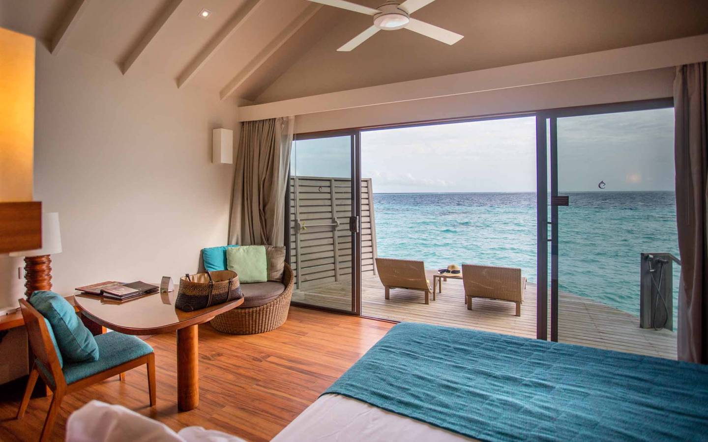 Centara Ras Fushi Deluxe Water Villa 4