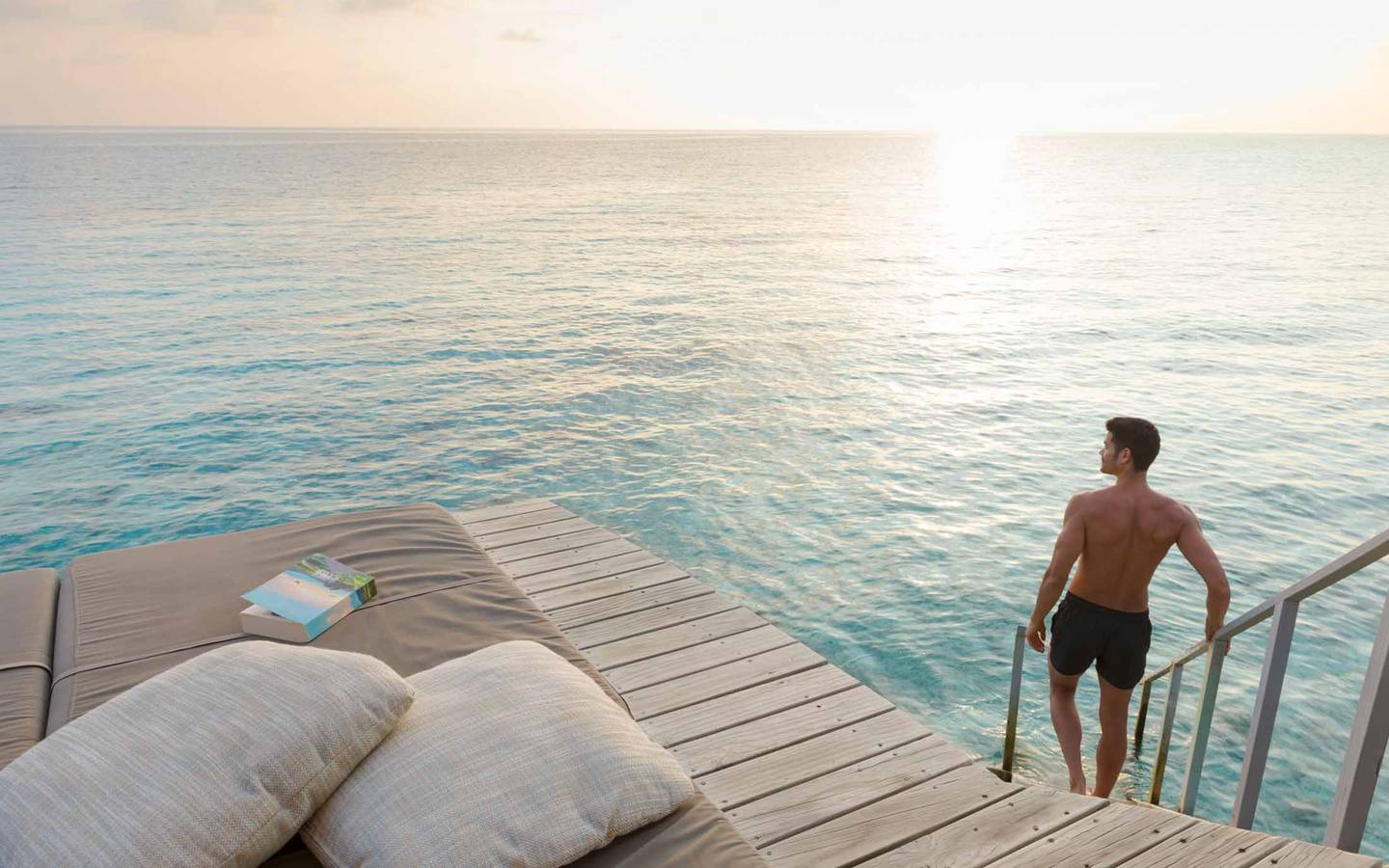 Overwater Villa with Swirl Pool, Centara Ras Fushi Resort & SPA_9