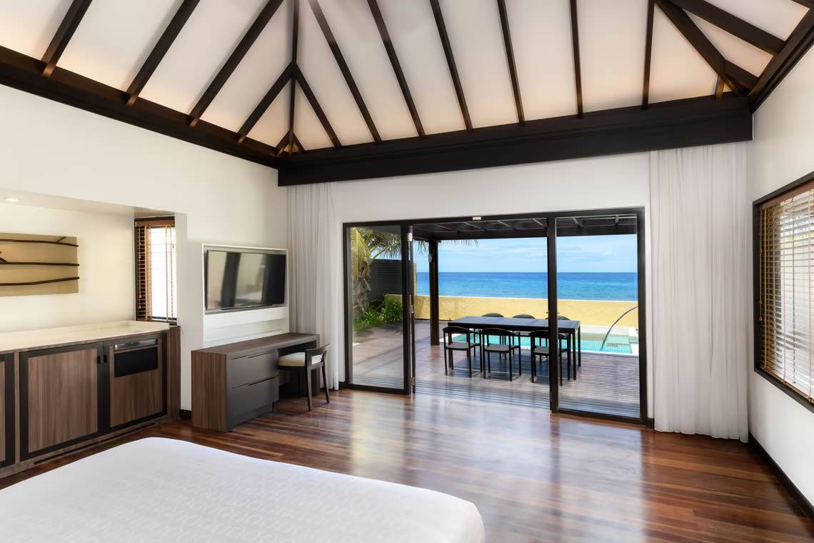 Sheraton-Maldives-Ocean_Villa-4