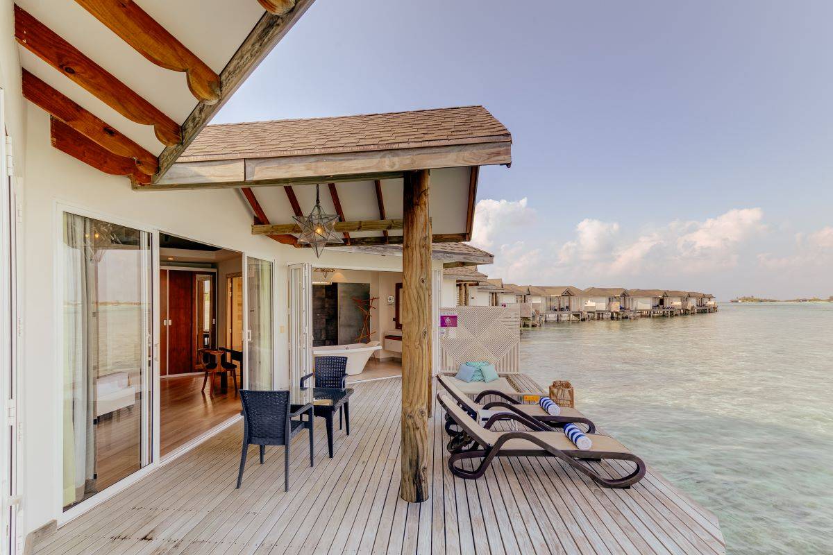 Cinnamon Dhonveli Maldives, Malediven, Overwater Suite, Terrasse