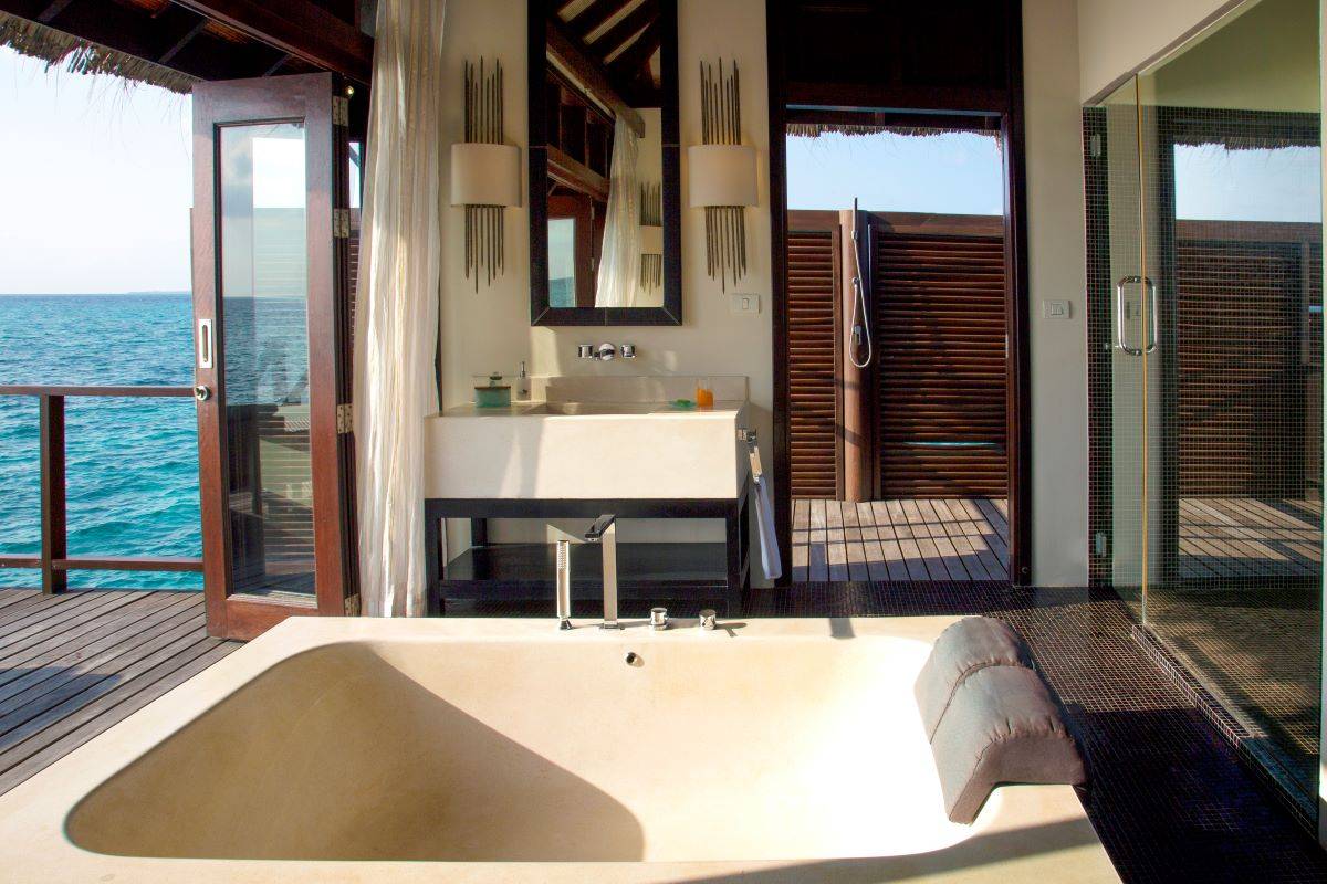 Coco Bodu Hithi, Malediven, Coco Residence, Doppelbadewanne
