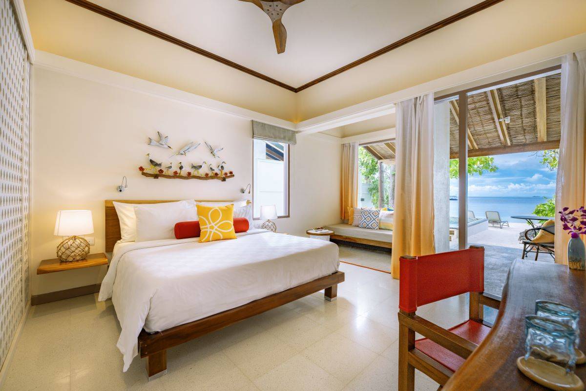 OBLU NATURE Helengeli by SENTIDO, Malediven, Deluxe Beach Villa with Pool, Schlafzimmer
