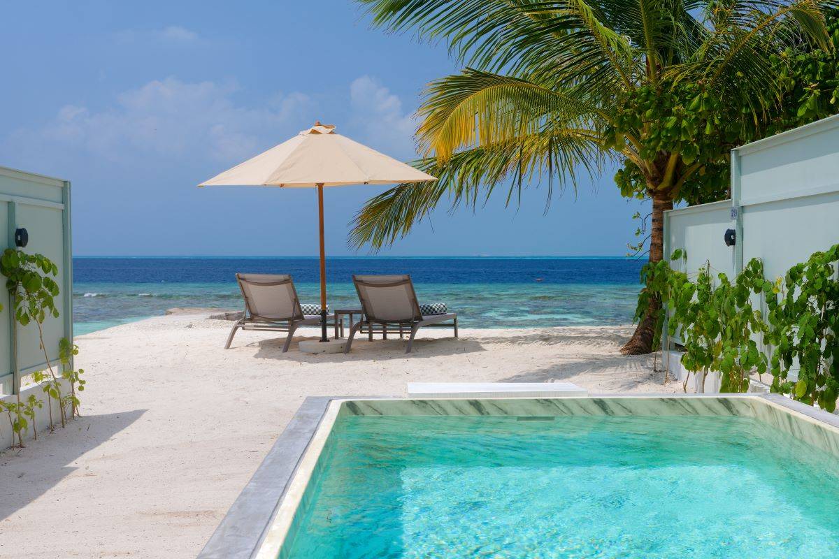 OBLU NATURE Helengeli by SENTIDO, Malediven, Deluxe Beach Villa with Pool, Pool