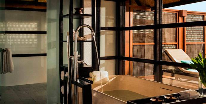 Bad, Sunrise Water Villa with Pool, Four Seasons Resort Maldives at Kuda Huraa