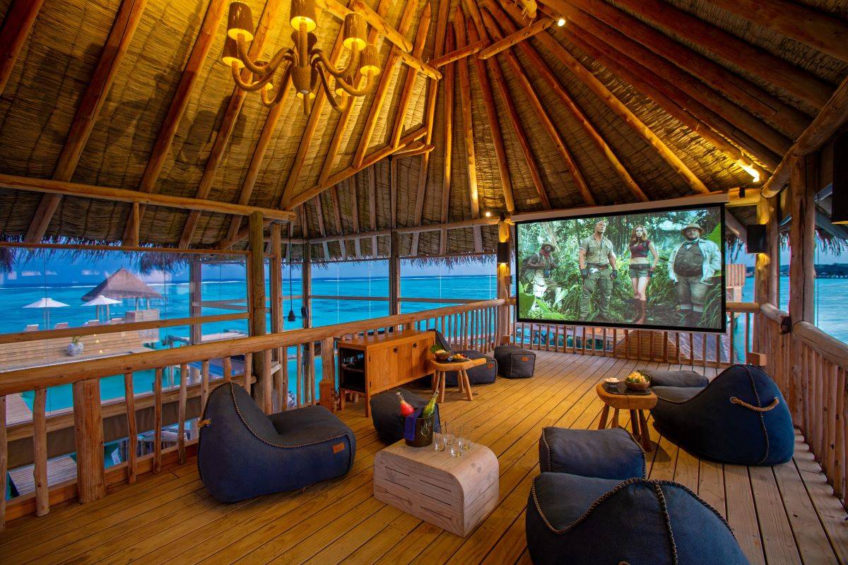Gili Lankanfushi, The Private Reserve, Kino