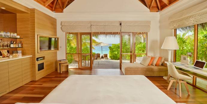 Beach Bungalow with Pool, Huvafen Fushi Maldives