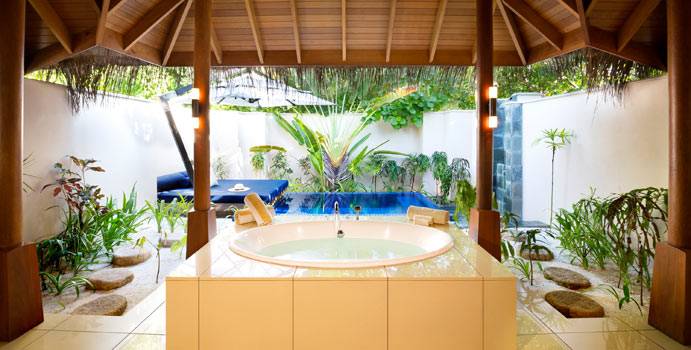 Badezimmer, Deluxe Beach Bungalow with Pool, Huvafen Fushi Maldives