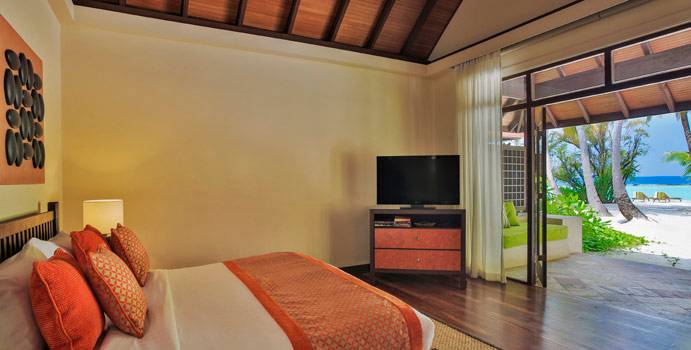 terrasse, Beachfront Deluxe Bungalow, Kurumba Maldives