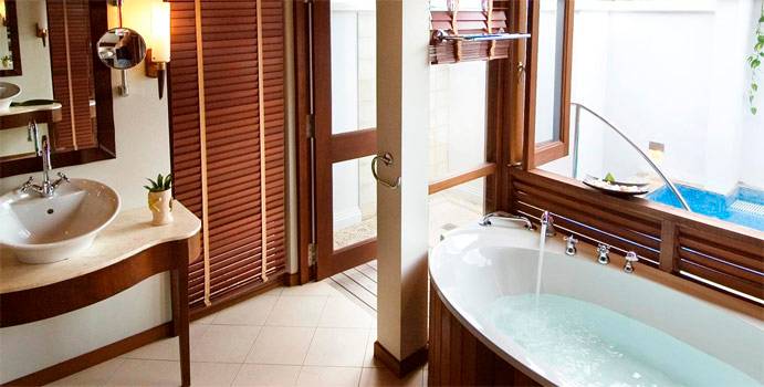 Bad, Beach Villa with Jacuzzi, Kurumba Maldives